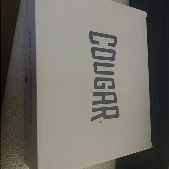 NWT Cougar Magneto Loden color snow boots~Size 8~Gorgeous boots! - Picture 15 of 16